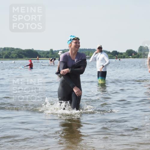22.06.2025 - Viking Triathlon KatJ http://msf.ph/oto/8120663 22.06.2025 10:49:20 Schwimmen 64, 155, 256, 317, 321 meine-sportfotos.de