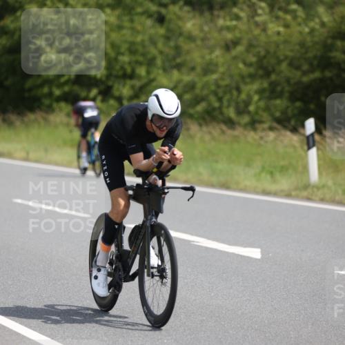 22.06.2025 - Viking Triathlon Yannick Fuchs http://msf.ph/oto/8120715 22.06.2025 11:47:26 Radfahren 15, 272, 286, 344, 422, 659 meine-sportfotos.de