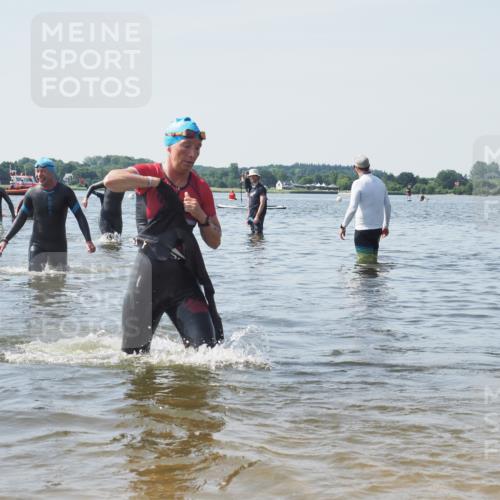 22.06.2025 - Viking Triathlon KatJ http://msf.ph/oto/8120717 22.06.2025 10:49:24 Schwimmen 64, 155, 256, 263, 317, 321 meine-sportfotos.de