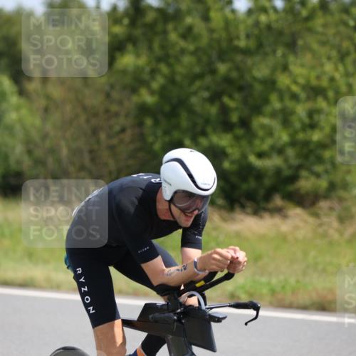 22.06.2025 - Viking Triathlon Yannick Fuchs http://msf.ph/oto/8120733 22.06.2025 11:47:26 Radfahren 15, 272, 286, 344, 422, 659 meine-sportfotos.de