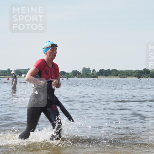 22.06.2025 - Viking Triathlon KatJ http://msf.ph/oto/8120755 22.06.2025 10:49:25 Schwimmen 64, 155, 256, 263, 317, 321 meine-sportfotos.de