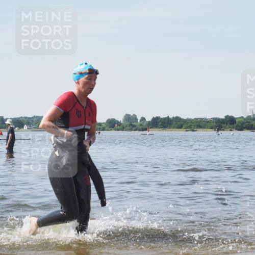 22.06.2025 - Viking Triathlon KatJ http://msf.ph/oto/8120763 22.06.2025 10:49:25 Schwimmen 64, 155, 256, 263, 317, 321 meine-sportfotos.de