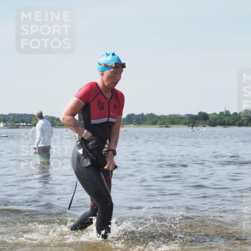 22.06.2025 - Viking Triathlon KatJ http://msf.ph/oto/8120785 22.06.2025 10:49:26 Schwimmen 64, 155, 256, 263, 317, 321 meine-sportfotos.de