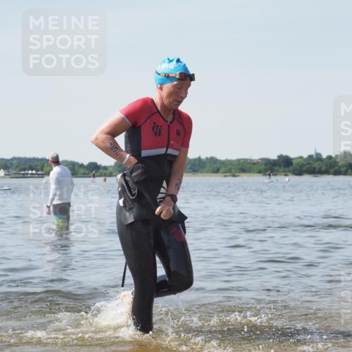 22.06.2025 - Viking Triathlon KatJ http://msf.ph/oto/8120792 22.06.2025 10:49:26 Schwimmen 64, 155, 256, 263, 317, 321 meine-sportfotos.de