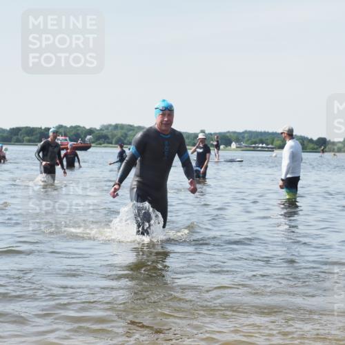 22.06.2025 - Viking Triathlon KatJ http://msf.ph/oto/8120807 22.06.2025 10:49:28 Schwimmen 64, 155, 256, 263, 321 meine-sportfotos.de