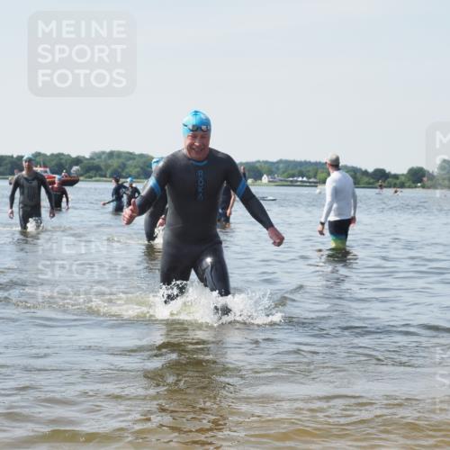 22.06.2025 - Viking Triathlon KatJ http://msf.ph/oto/8120828 22.06.2025 10:49:29 Schwimmen 64, 155, 256, 263, 321 meine-sportfotos.de