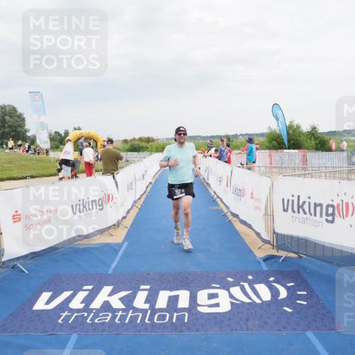 22.06.2025 - Viking Triathlon MichiJ http://msf.ph/oto/8120843 22.06.2025 17:04:34 Ziel 257 meine-sportfotos.de