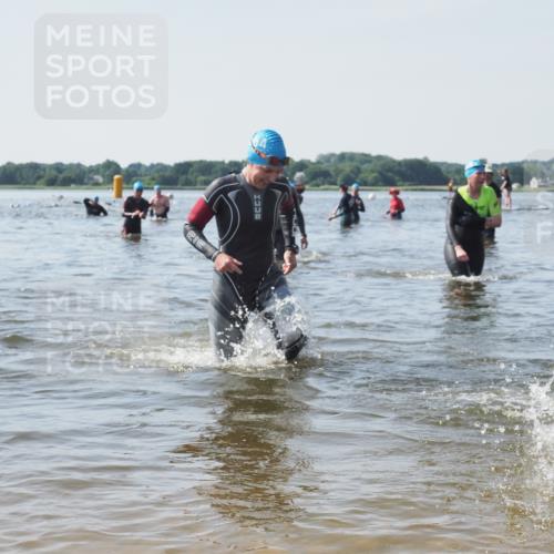 22.06.2025 - Viking Triathlon KatJ http://msf.ph/oto/8120872 22.06.2025 10:49:31 Schwimmen 64, 256, 263, 321 meine-sportfotos.de