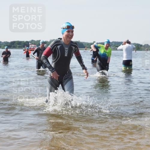 22.06.2025 - Viking Triathlon KatJ http://msf.ph/oto/8120920 22.06.2025 10:49:32 Schwimmen 64, 256, 263, 321, 453 meine-sportfotos.de