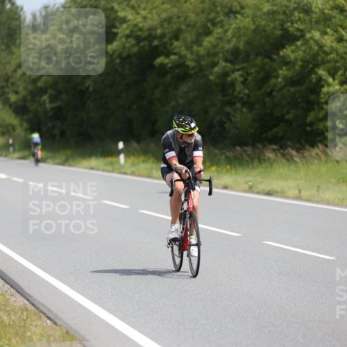 22.06.2025 - Viking Triathlon Yannick Fuchs http://msf.ph/oto/8120945 22.06.2025 11:47:47 Radfahren 106, 292 meine-sportfotos.de