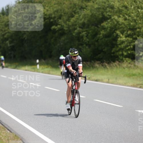 22.06.2025 - Viking Triathlon Yannick Fuchs http://msf.ph/oto/8120951 22.06.2025 11:47:47 Radfahren 106, 292 meine-sportfotos.de