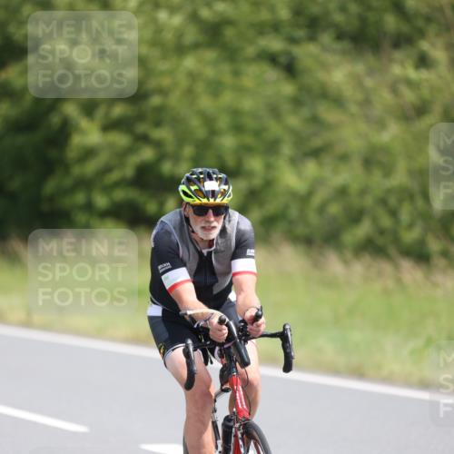 22.06.2025 - Viking Triathlon Yannick Fuchs http://msf.ph/oto/8120959 22.06.2025 11:47:48 Radfahren 106, 292 meine-sportfotos.de