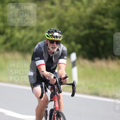 22.06.2025 - Viking Triathlon Yannick Fuchs http://msf.ph/oto/8120968 22.06.2025 11:47:49 Radfahren 106, 292, 415 meine-sportfotos.de