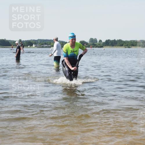 22.06.2025 - Viking Triathlon KatJ http://msf.ph/oto/8120969 22.06.2025 10:49:35 Schwimmen 256, 263, 321, 453 meine-sportfotos.de