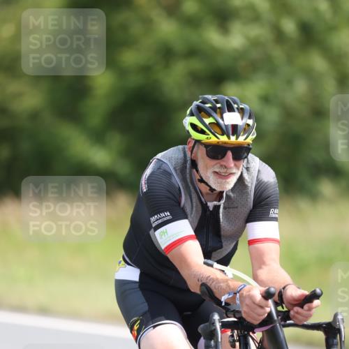 22.06.2025 - Viking Triathlon Yannick Fuchs http://msf.ph/oto/8120972 22.06.2025 11:47:49 Radfahren 106, 292, 415 meine-sportfotos.de
