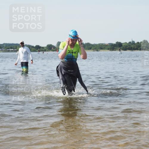 22.06.2025 - Viking Triathlon KatJ http://msf.ph/oto/8120985 22.06.2025 10:49:36 Schwimmen 256, 263, 321, 453 meine-sportfotos.de