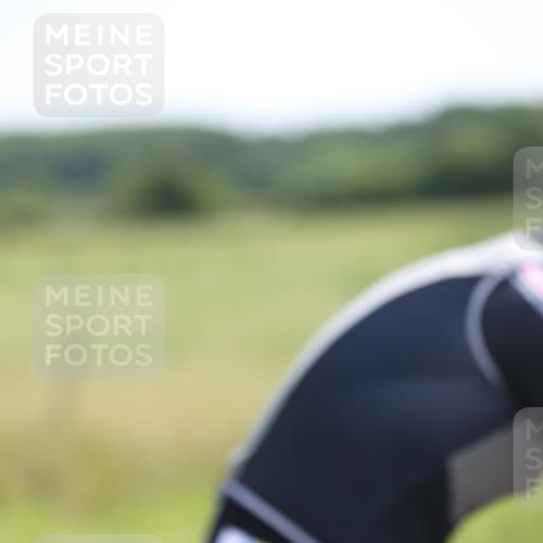 22.06.2025 - Viking Triathlon Yannick Fuchs http://msf.ph/oto/8121003 22.06.2025 11:47:50 Radfahren 106, 292, 415 meine-sportfotos.de
