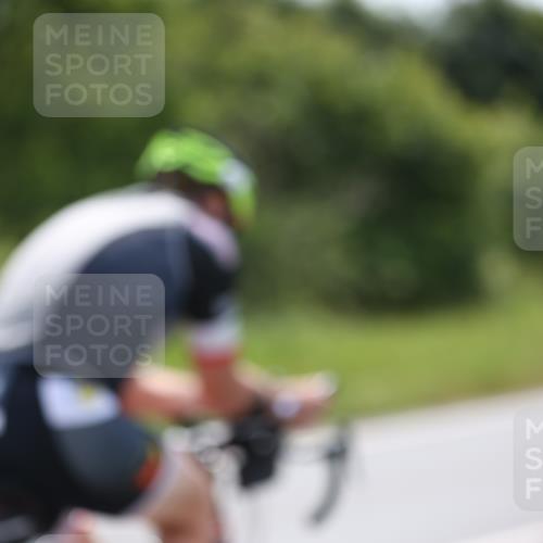 22.06.2025 - Viking Triathlon Yannick Fuchs http://msf.ph/oto/8121019 22.06.2025 11:47:51 Radfahren 106, 292, 415 meine-sportfotos.de