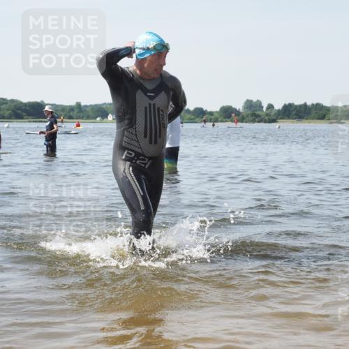 22.06.2025 - Viking Triathlon KatJ http://msf.ph/oto/8121022 22.06.2025 10:49:40 Schwimmen 263, 321, 453 meine-sportfotos.de