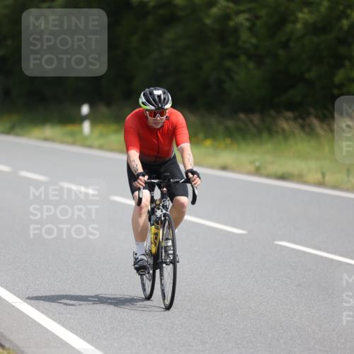 22.06.2025 - Viking Triathlon Yannick Fuchs http://msf.ph/oto/8121031 22.06.2025 11:47:53 Radfahren 106, 163, 292, 415 meine-sportfotos.de
