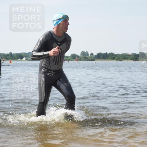 22.06.2025 - Viking Triathlon KatJ http://msf.ph/oto/8121041 22.06.2025 10:49:41 Schwimmen 263, 321, 453 meine-sportfotos.de