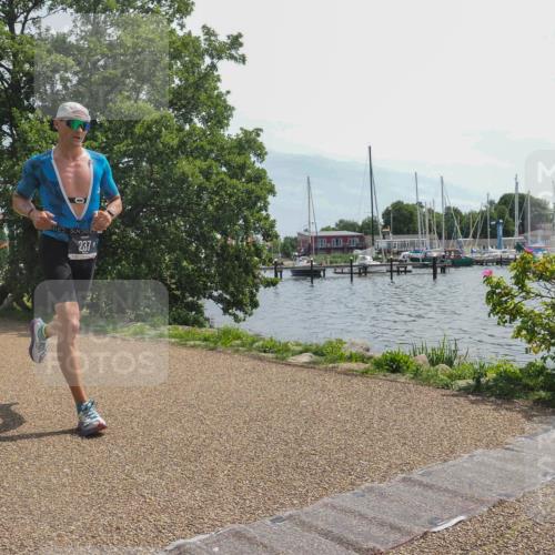 22.06.2025 - Viking Triathlon KatJ http://msf.ph/oto/8121042 22.06.2025 13:00:36 Laufen 237 meine-sportfotos.de
