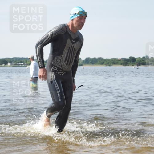 22.06.2025 - Viking Triathlon KatJ http://msf.ph/oto/8121058 22.06.2025 10:49:41 Schwimmen 263, 321, 453 meine-sportfotos.de
