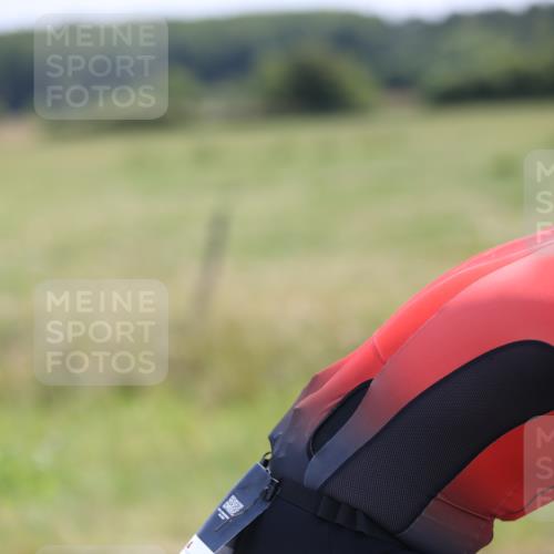 22.06.2025 - Viking Triathlon Yannick Fuchs http://msf.ph/oto/8121079 22.06.2025 11:47:55 Radfahren 106, 163, 415 meine-sportfotos.de