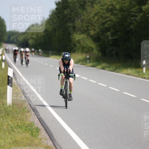 22.06.2025 - Viking Triathlon Yannick Fuchs http://msf.ph/oto/8121122 22.06.2025 11:48:03 Radfahren 136, 145, 163, 176, 180, 266, 368, 415 meine-sportfotos.de
