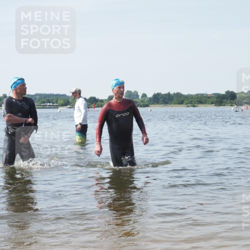 22.06.2025 - Viking Triathlon KatJ http://msf.ph/oto/8121155 22.06.2025 10:49:56 Schwimmen 69, 97, 140, 270, 273, 356 meine-sportfotos.de