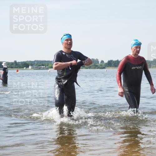 22.06.2025 - Viking Triathlon KatJ http://msf.ph/oto/8121184 22.06.2025 10:49:58 Schwimmen 69, 97, 140, 270, 273, 356 meine-sportfotos.de