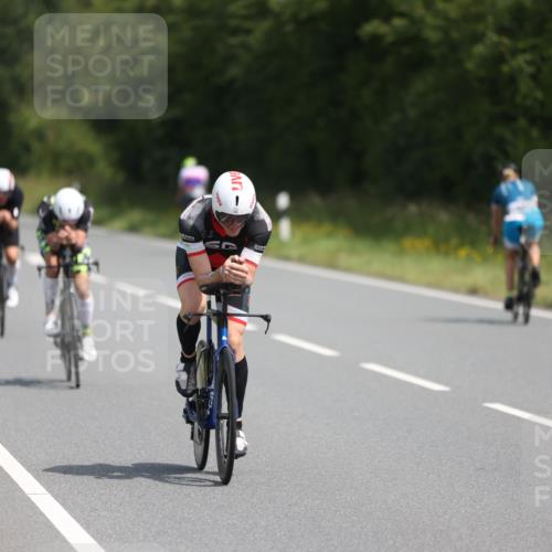 22.06.2025 - Viking Triathlon Yannick Fuchs http://msf.ph/oto/8121215 22.06.2025 11:48:10 Radfahren 136, 145, 176, 180, 266, 368, 485 meine-sportfotos.de