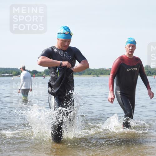 22.06.2025 - Viking Triathlon KatJ http://msf.ph/oto/8121219 22.06.2025 10:49:59 Schwimmen 69, 97, 140, 270, 273, 356 meine-sportfotos.de