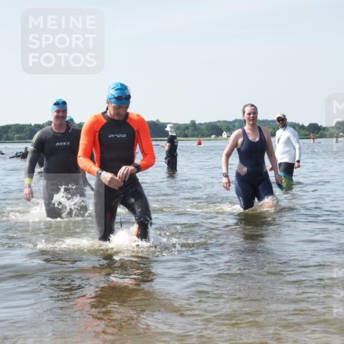 22.06.2025 - Viking Triathlon KatJ http://msf.ph/oto/8121244 22.06.2025 10:50:01 Schwimmen 69, 97, 140, 270, 273, 356 meine-sportfotos.de