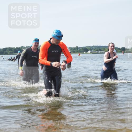 22.06.2025 - Viking Triathlon KatJ http://msf.ph/oto/8121261 22.06.2025 10:50:02 Schwimmen 69, 97, 140, 270, 273, 356 meine-sportfotos.de