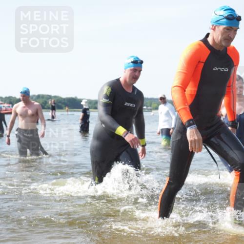 22.06.2025 - Viking Triathlon KatJ http://msf.ph/oto/8121288 22.06.2025 10:50:04 Schwimmen 69, 97, 140, 270, 273, 356 meine-sportfotos.de