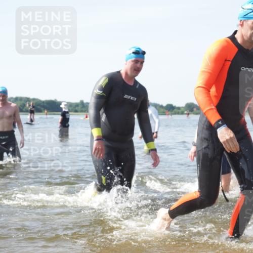 22.06.2025 - Viking Triathlon KatJ http://msf.ph/oto/8121299 22.06.2025 10:50:04 Schwimmen 69, 97, 140, 270, 273, 356 meine-sportfotos.de