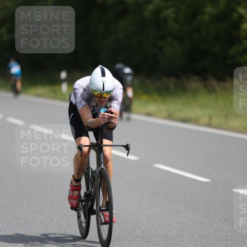 22.06.2025 - Viking Triathlon Yannick Fuchs http://msf.ph/oto/8121301 22.06.2025 11:48:14 Radfahren 145, 176, 180, 368, 397, 485, 626 meine-sportfotos.de