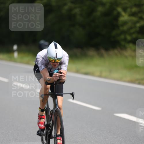 22.06.2025 - Viking Triathlon Yannick Fuchs http://msf.ph/oto/8121310 22.06.2025 11:48:14 Radfahren 145, 176, 180, 368, 397, 485, 626 meine-sportfotos.de