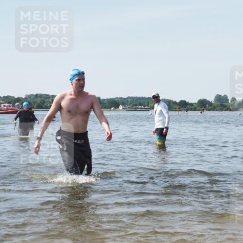 22.06.2025 - Viking Triathlon KatJ http://msf.ph/oto/8121331 22.06.2025 10:50:08 Schwimmen 69, 97, 140, 431 meine-sportfotos.de
