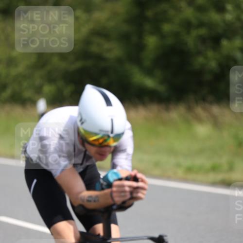 22.06.2025 - Viking Triathlon Yannick Fuchs http://msf.ph/oto/8121337 22.06.2025 11:48:15 Radfahren 110, 145, 176, 368, 397, 485, 626 meine-sportfotos.de