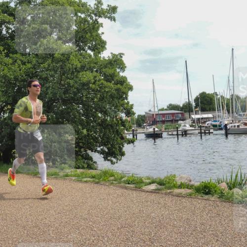 22.06.2025 - Viking Triathlon KatJ http://msf.ph/oto/8121391 22.06.2025 13:31:52 Laufen 220, 324 meine-sportfotos.de
