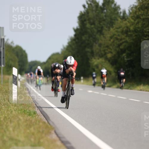 22.06.2025 - Viking Triathlon Yannick Fuchs http://msf.ph/oto/8121401 22.06.2025 11:48:35 Radfahren 78, 93, 172, 258, 289, 314, 337, 367, 389, 394, 427, 515, 652 meine-sportfotos.de