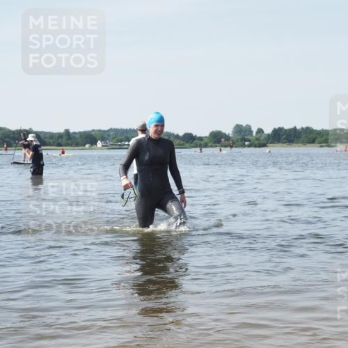 22.06.2025 - Viking Triathlon KatJ http://msf.ph/oto/8121403 22.06.2025 10:50:18 Schwimmen 431, 463 meine-sportfotos.de