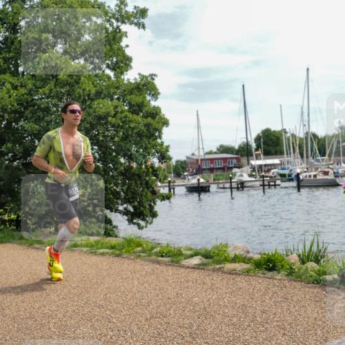 22.06.2025 - Viking Triathlon KatJ http://msf.ph/oto/8121406 22.06.2025 13:31:52 Laufen 220, 324 meine-sportfotos.de