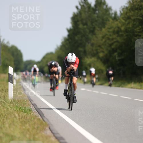 22.06.2025 - Viking Triathlon Yannick Fuchs http://msf.ph/oto/8121409 22.06.2025 11:48:35 Radfahren 78, 93, 172, 258, 289, 314, 337, 367, 389, 394, 427, 515, 652 meine-sportfotos.de