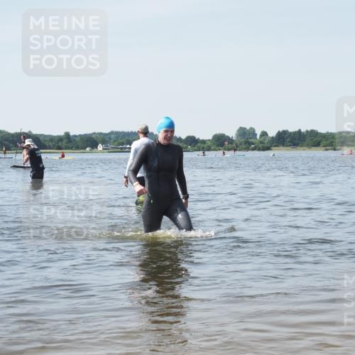 22.06.2025 - Viking Triathlon KatJ http://msf.ph/oto/8121411 22.06.2025 10:50:18 Schwimmen 431, 463 meine-sportfotos.de
