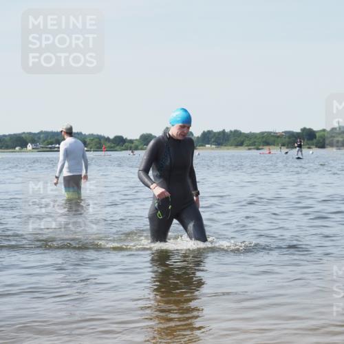 22.06.2025 - Viking Triathlon KatJ http://msf.ph/oto/8121433 22.06.2025 10:50:20 Schwimmen 431, 463 meine-sportfotos.de