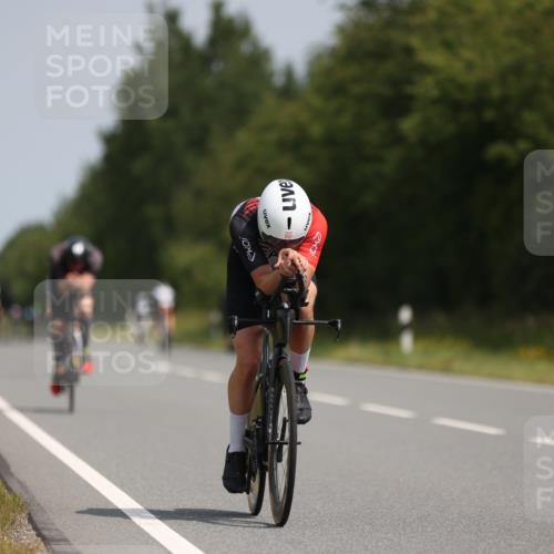 22.06.2025 - Viking Triathlon Yannick Fuchs http://msf.ph/oto/8121438 22.06.2025 11:48:36 Radfahren 78, 86, 93, 172, 190, 258, 289, 314, 337, 367, 394, 427, 515, 652 meine-sportfotos.de