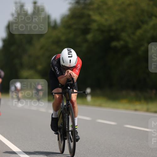 22.06.2025 - Viking Triathlon Yannick Fuchs http://msf.ph/oto/8121445 22.06.2025 11:48:36 Radfahren 78, 86, 93, 172, 190, 258, 289, 314, 337, 367, 394, 427, 515, 652 meine-sportfotos.de
